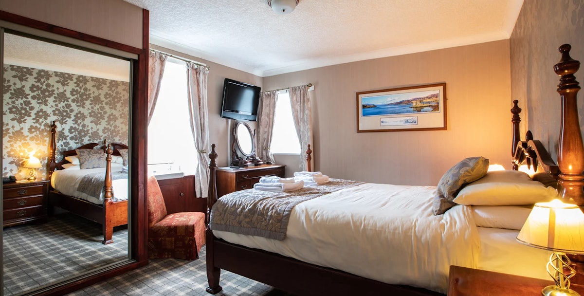 Book a stay at Cairndow Stagecoach Inn