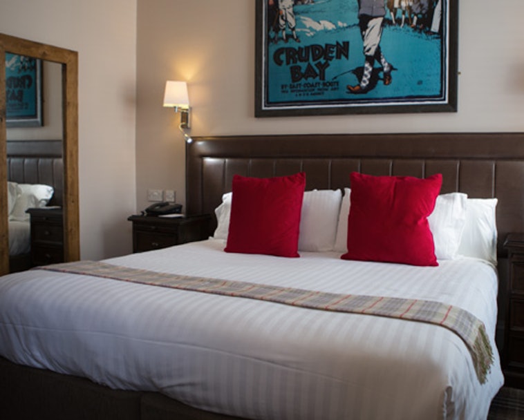 Book a stay at Kilmarnock Arms Hotel