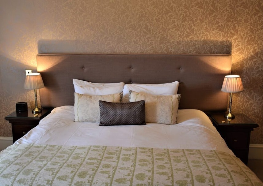 Book a stay at Victoria Square Stirling